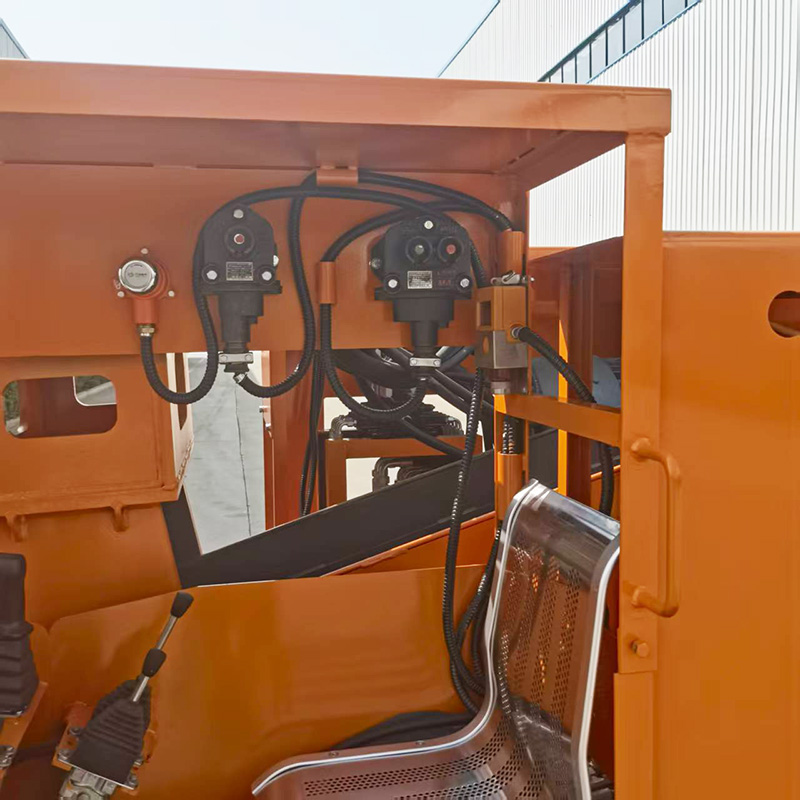 Tunnel Mucking Loader