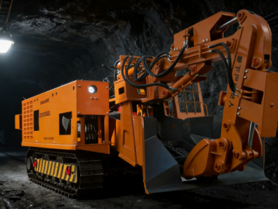 Como é que as máquinas de escavação reduzem os custos de mão-de-obra?